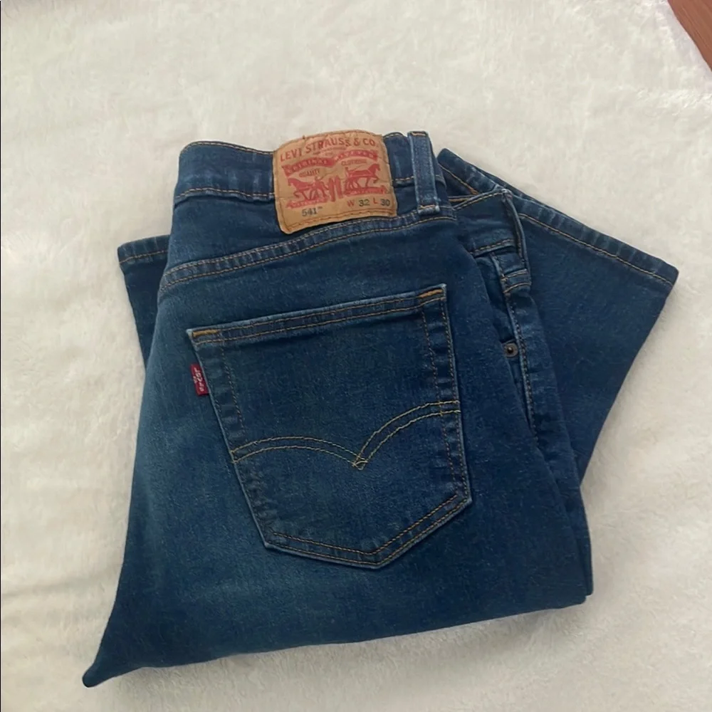 Levi's 541 32/30 Blue Jeans Classic Fit - Picture 1 of 4